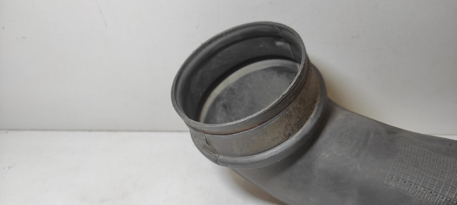 Alfa Romeo 156 1.9JTD 85kW 2004 Diesel Engine Air Intake Pipe Hose 55187325