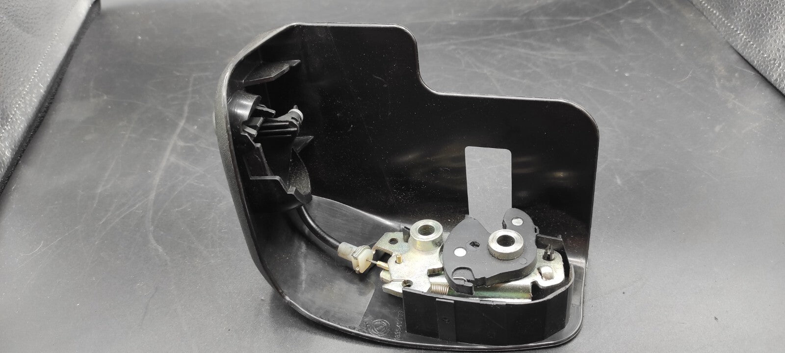 Alfa Romeo 147 2007 Rear Folding Seat Lock Latch Mechanism 183549000
