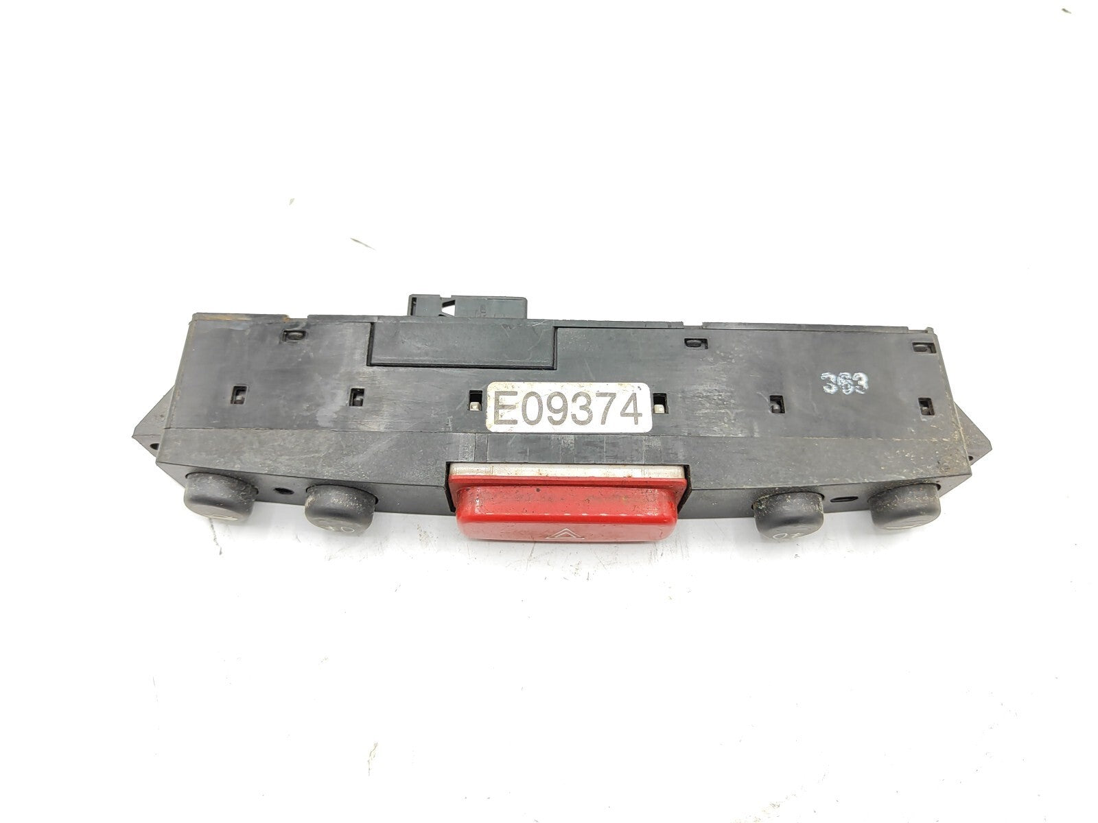 Alfa Romeo 147 1.9JTD 110kW 2004 Trunk Release Fog Light Switch 735361780
