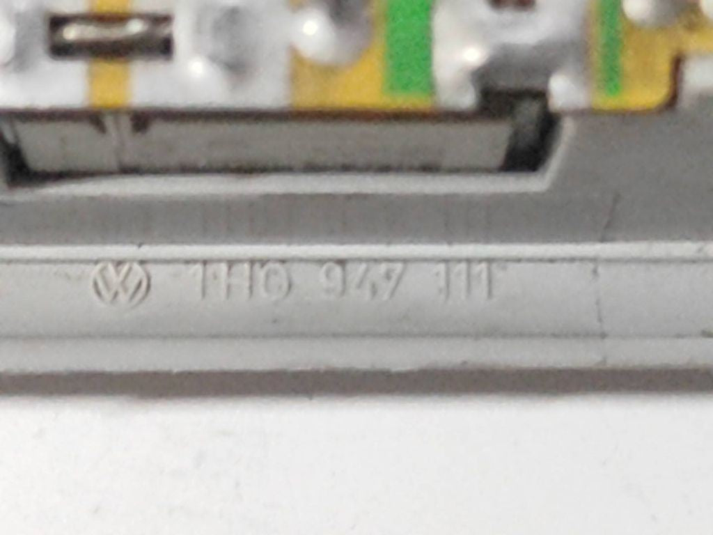 Volkswagen Golf MK3 1996 front seat light 1H0947111 