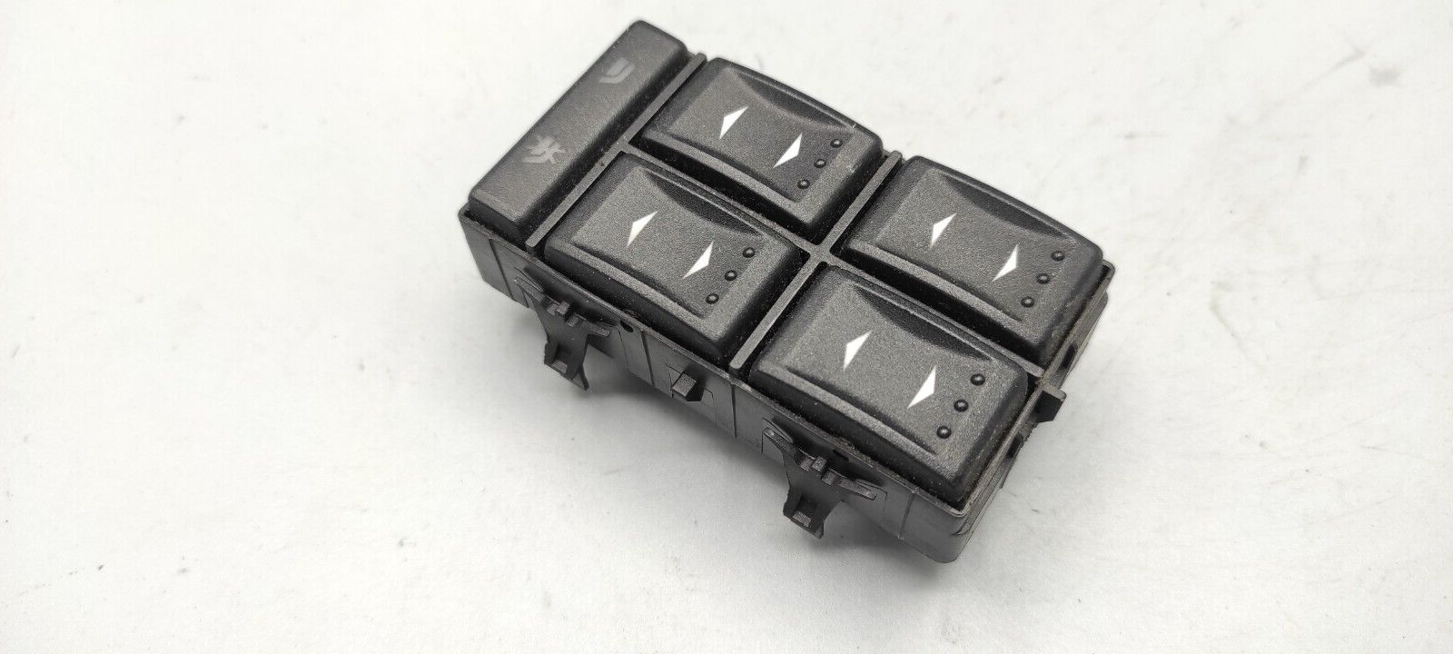 Ford Mondeo MK3 2.5 V6 2005 Front Driver Electric Window Switch 1S7T14A132BD