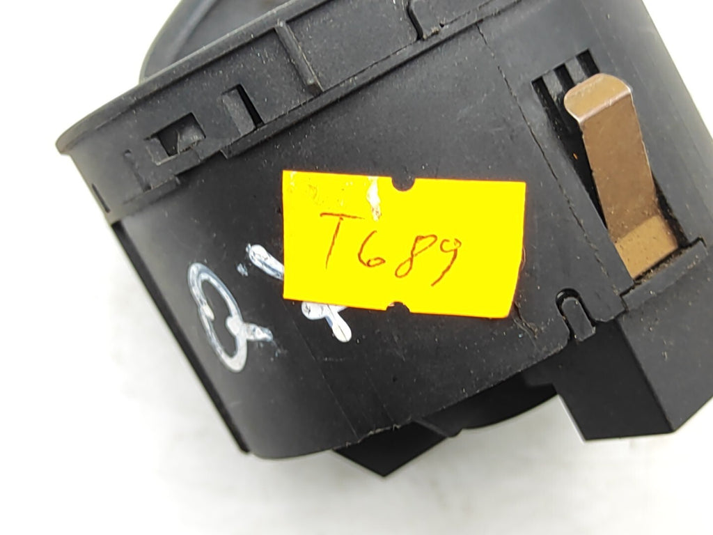 Audi A6 C6 2.4i 130kW 2005 LHD Hazzard Light Switch Button 4F2941531D