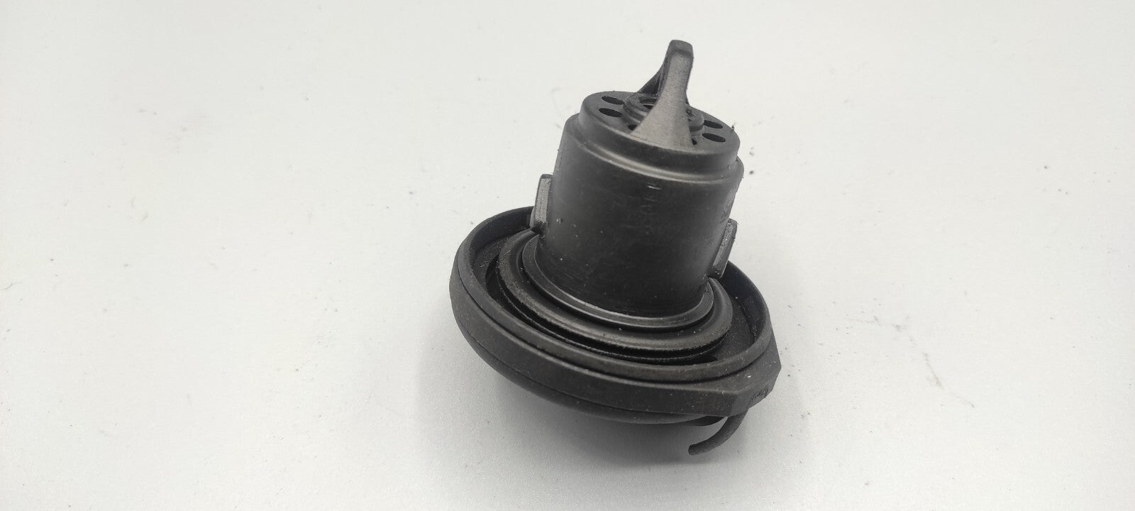 Alfa Romeo 156 SW 2.4JTD 110kW 2002 Diesel Fuel Tank Cap Flap Cover