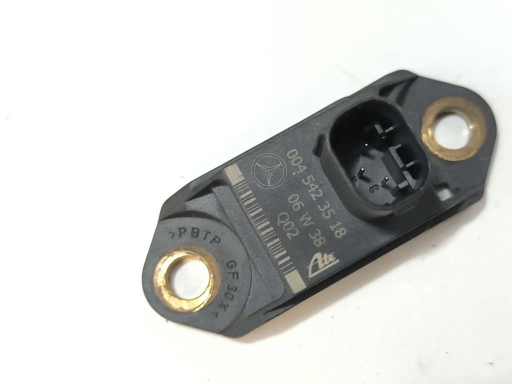 Mercedes-Benz E W211 2004 Acceleration sensor 0045423518 