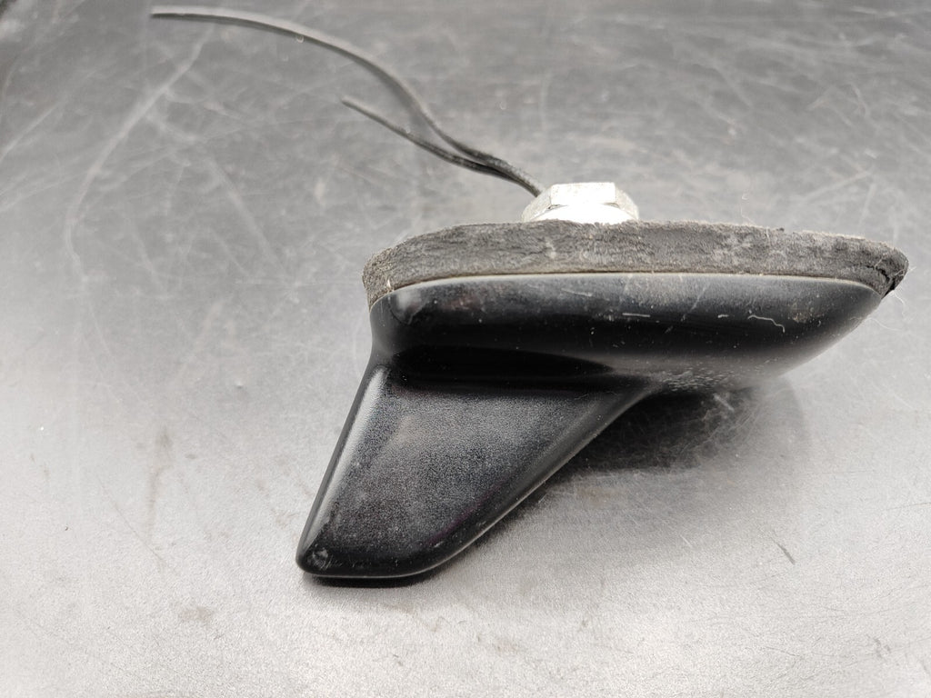 Volkswagen VW Passat B6 2006 Radio Shark Antenna 1K6035507E