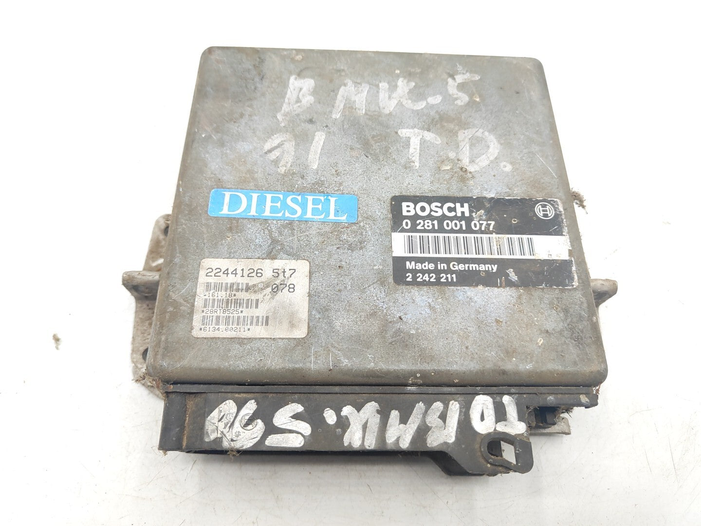BMW 5 Series E34 Diesel Engine Control Unit Module ECU 0281001077 2242211