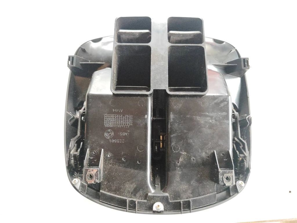 Alfa Romeo GT 147 2004 Front dash center air vent grill 225501 