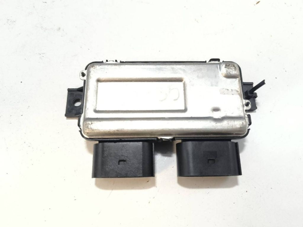 Mercedes-Benz Sprinter 907/910 Fuel Pump Control Unit A0009008214