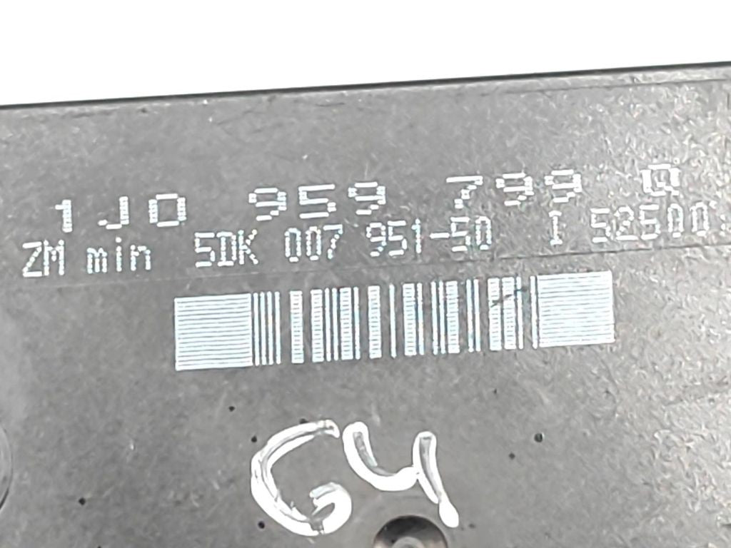 Volkswagen Golf 1.9TDI 2000 Comfort convenience body module 1J0959799Q 