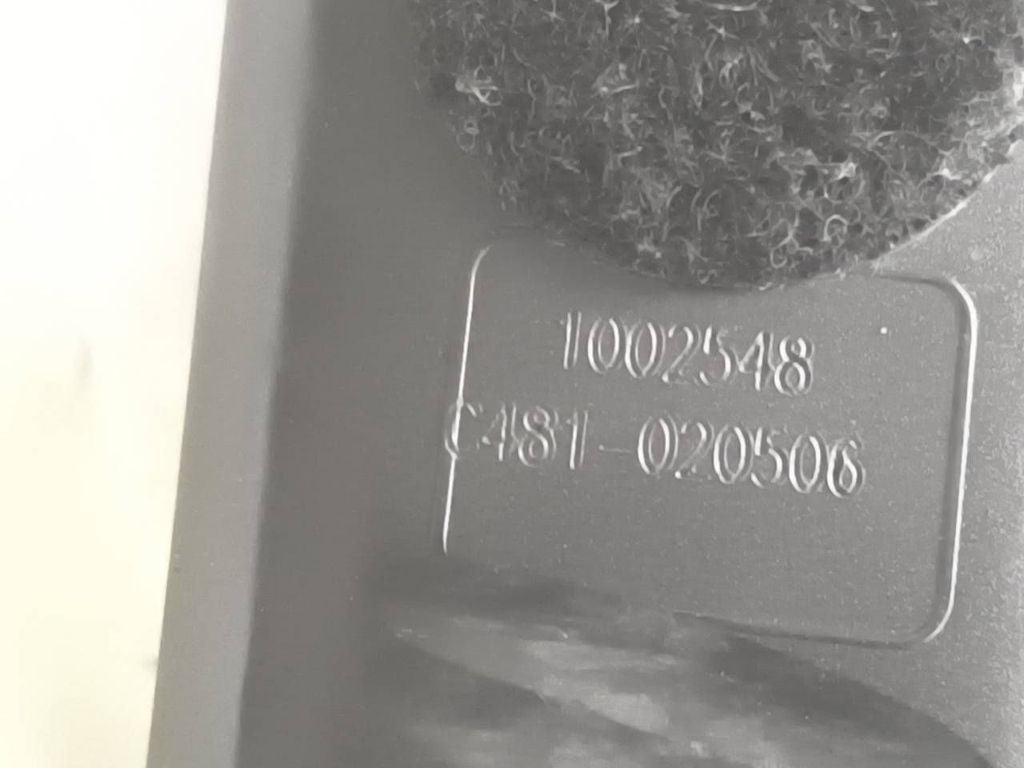 Alfa Romeo 147 1.9JTD 85kW 8V 2005 LHD Front left seat belt buckle 1002548 