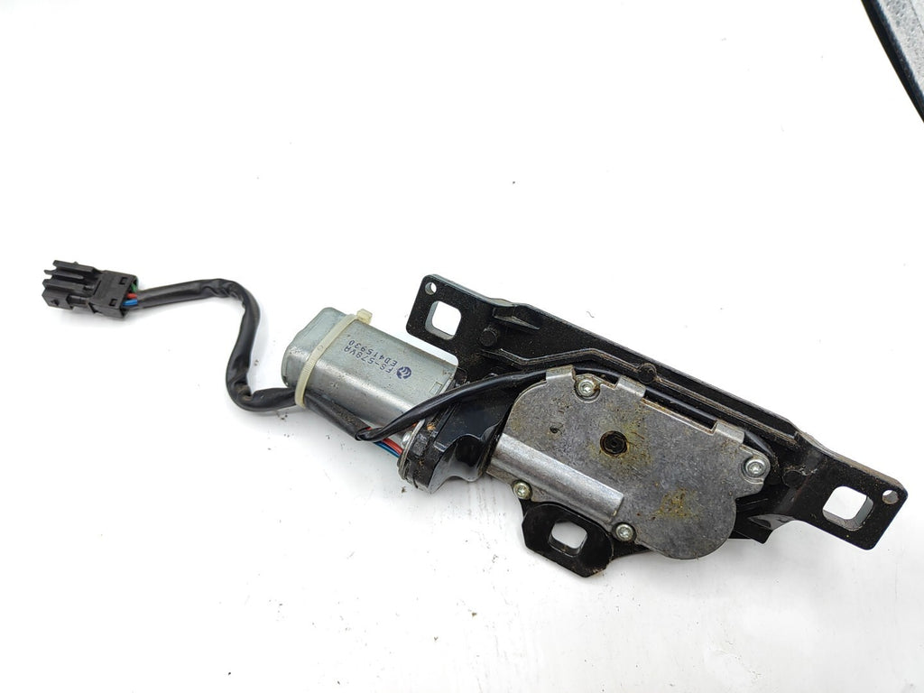 BMW 5 Series E61 530D 170kW Diesel 2006 Rear Tailgate Lock US7129931
