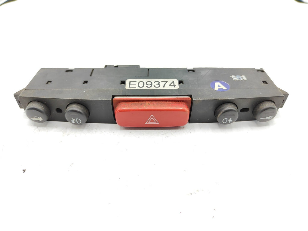 Alfa Romeo 147 1.9JTD 110kW 2004 Trunk Release Fog Light Switch 735266925