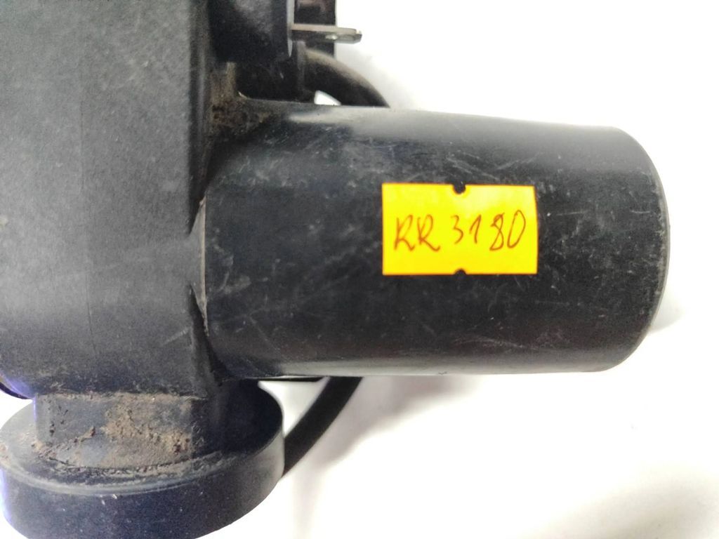 Audi A4 S4 B5 8D 1998 Cruise control unit module 811907325 