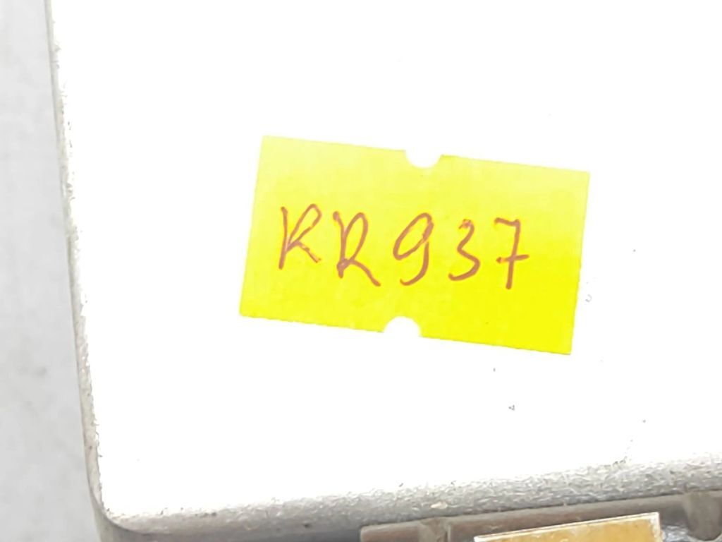 Audi A4 S4 B5 8D 1995 Alarm control units module 8D0951173 