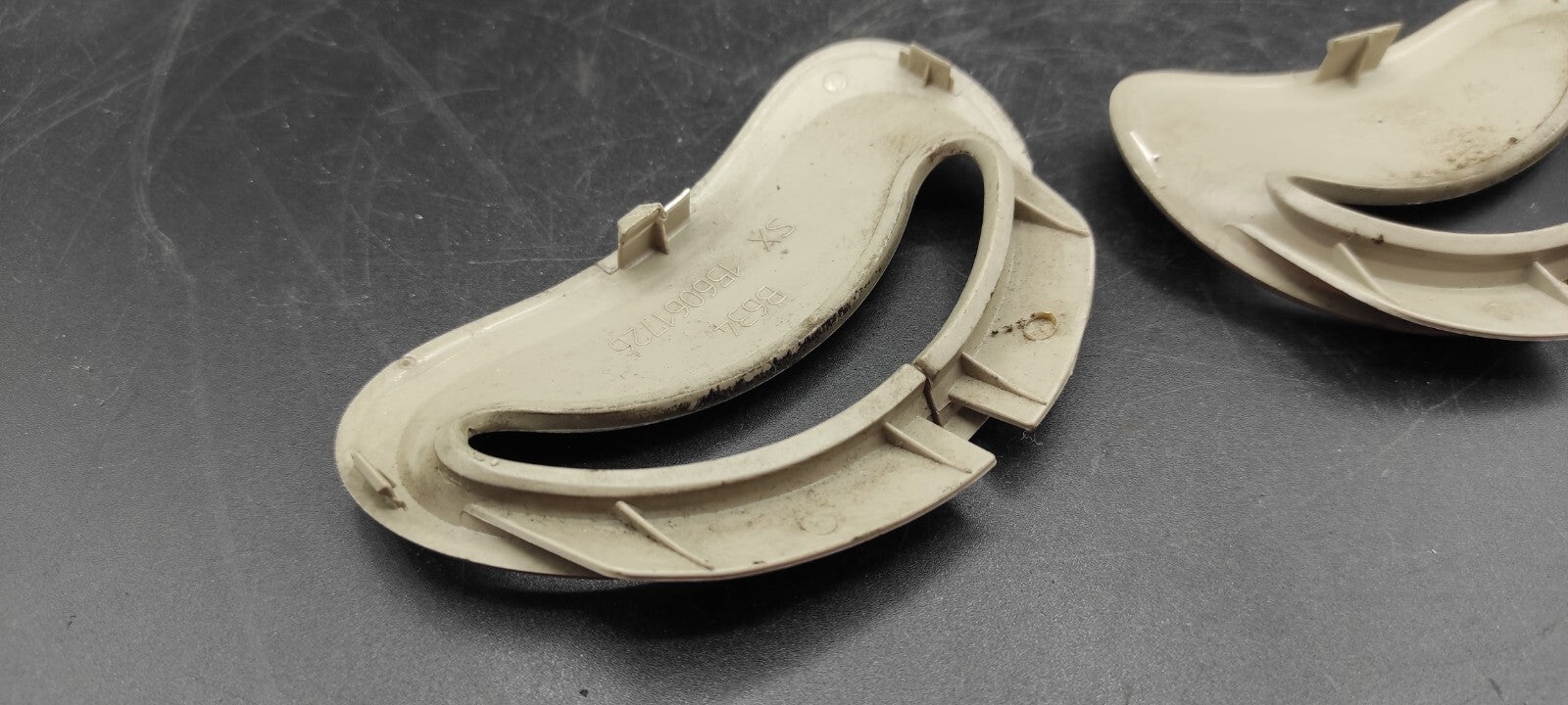 Alfa Romeo 159 2008 Interior Seat Belt Plastic Trim Set 156061725 156061726