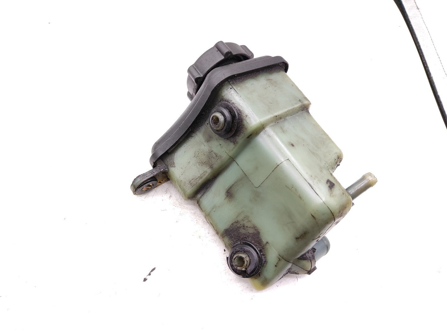 Ford Mondeo MK3 2005 Power Steering Expansion Tank Reservoir 1S7C3R700BF