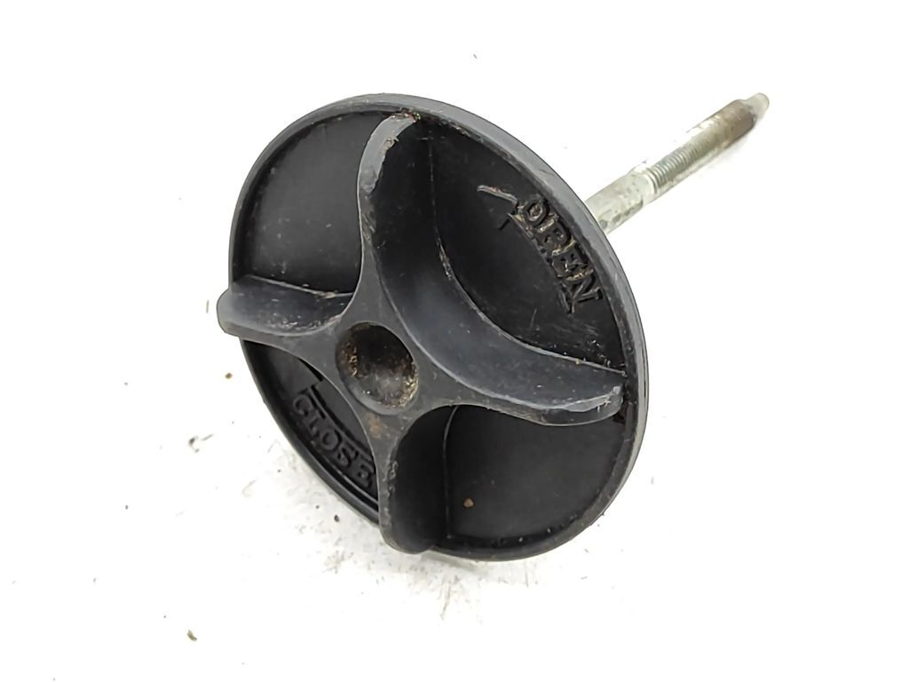 Alfa Romeo 159 1.9JTDm 110kW 2006 Rear Spare wheel bolt 