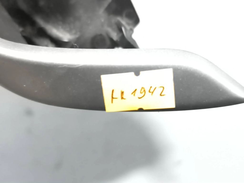 Mazda 3 BM III Hatchback 2014 front left interior release handle T8315L 