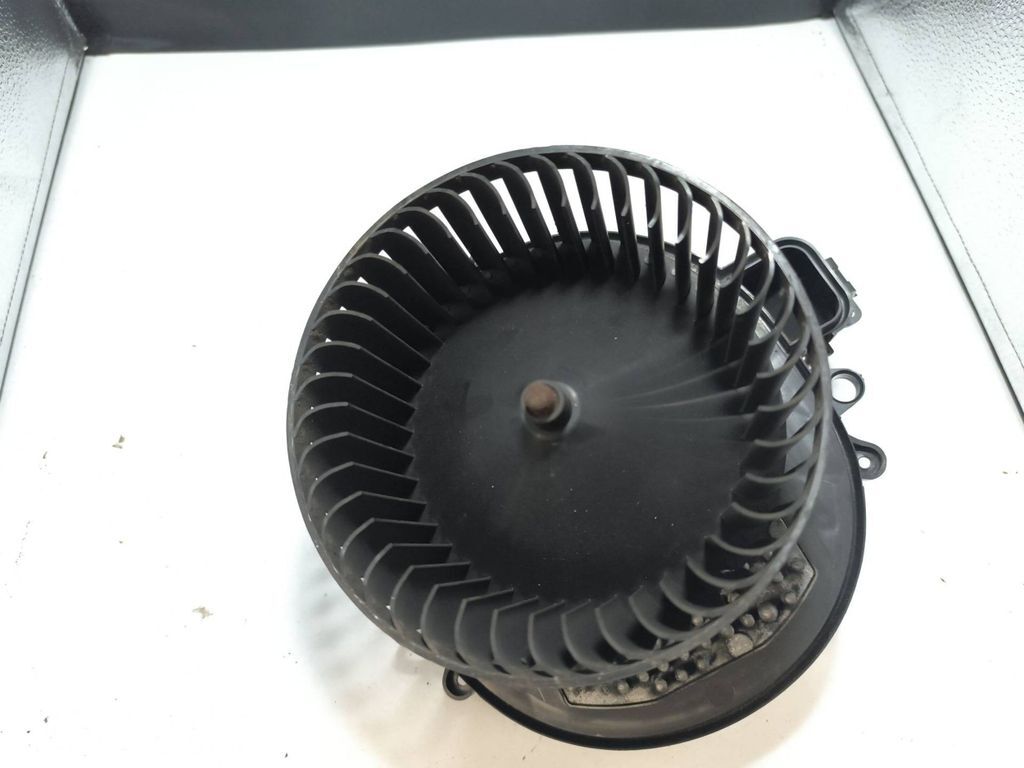 BMW 1 F20 F21 2014 RHD Heater blower fan motor T903543 