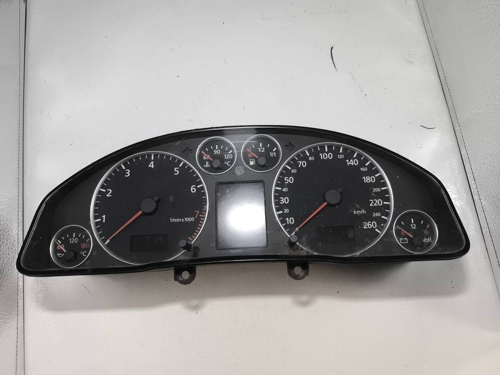 Audi A6 S6 C5 4B 3.0 2001 Petrol speedometer instrument cluster 4B0920933J 