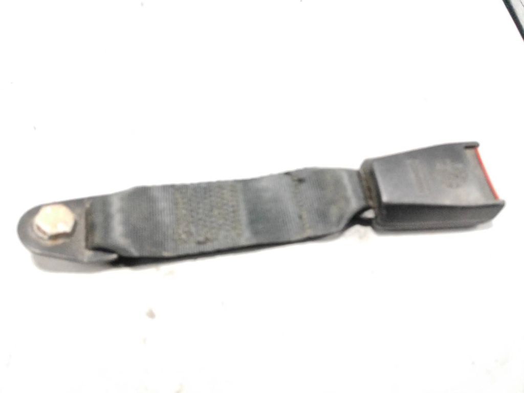 Alfa Romeo 155 1.8TS 103kW Petrol 1994 Rear Middle belt buckle 11F637232 