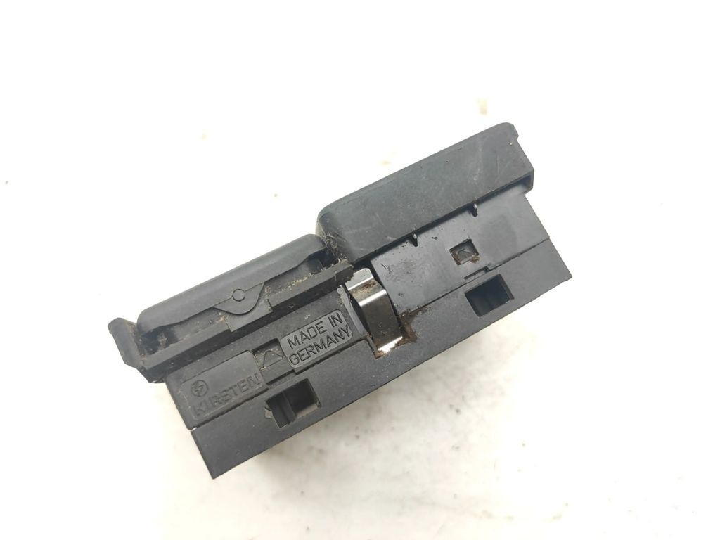 BMW 5 Series 525 E34 1992 Electric window control switch 1374491 