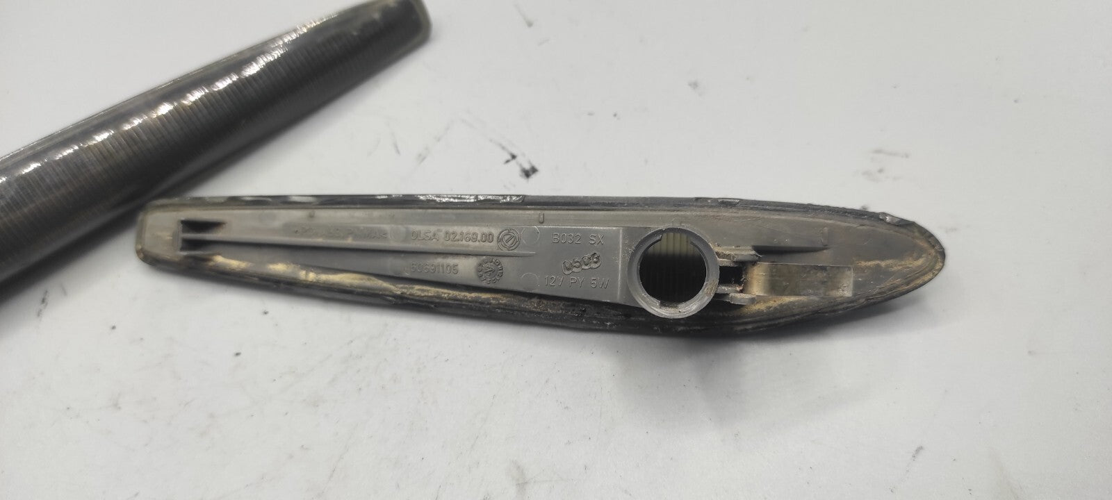 Alfa Romeo 159 1.9JTDm 2008 Front Fender Smoked Indicator Set 60691106 60691105