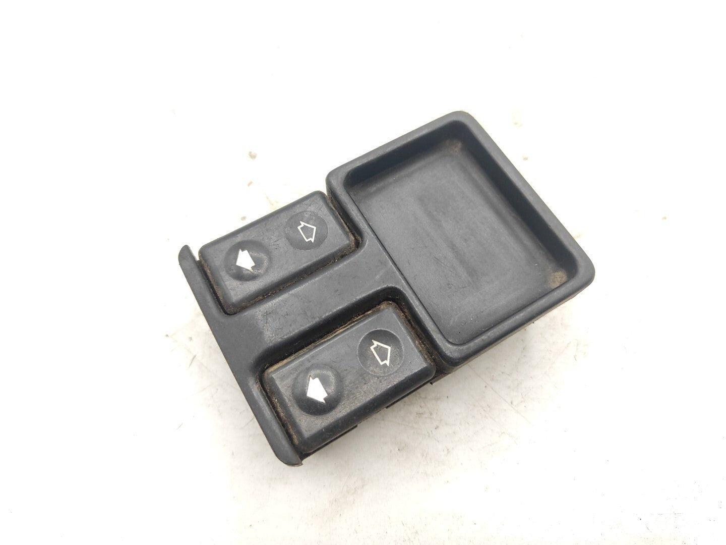 BMW 5 Series E34 Front Door Electric Window Switch Button 1374491