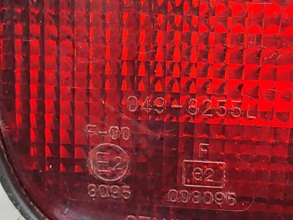 Mazda 323 1998 rear left side fog light 0498255L 