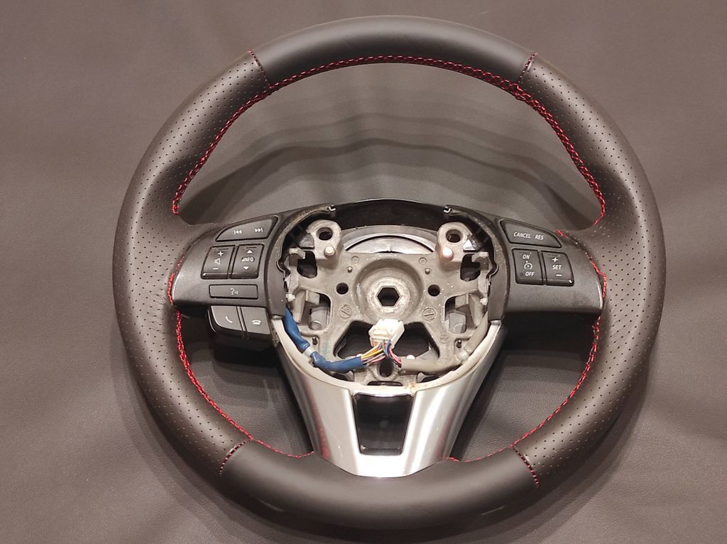Mazda CX-5 2014 Steering wheel K0273 NEW LEATHER/ REFURBISHED