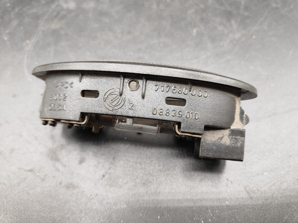 Alfa Romeo 156 2.4JTD 110kW 2001 Rear Boot Trunk Dome Light 717680000