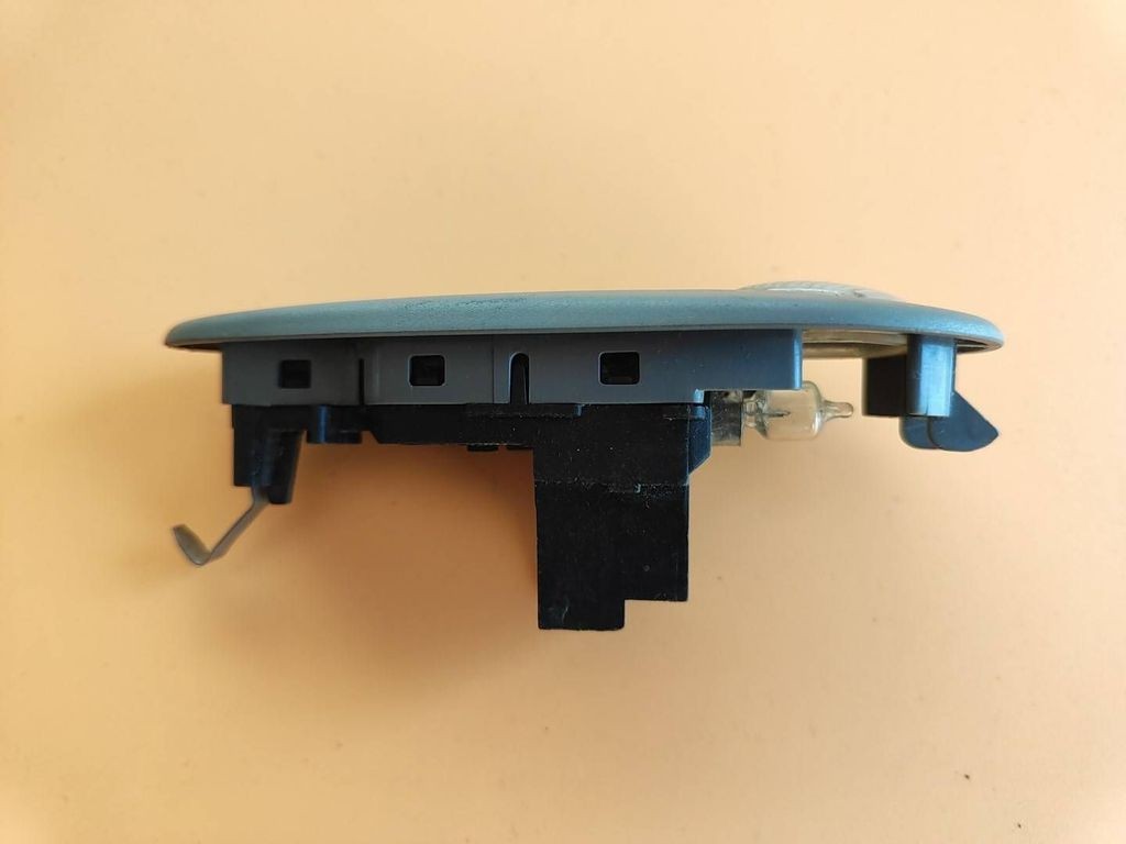 Alfa Romeo 166 2002 seat light 156016781 