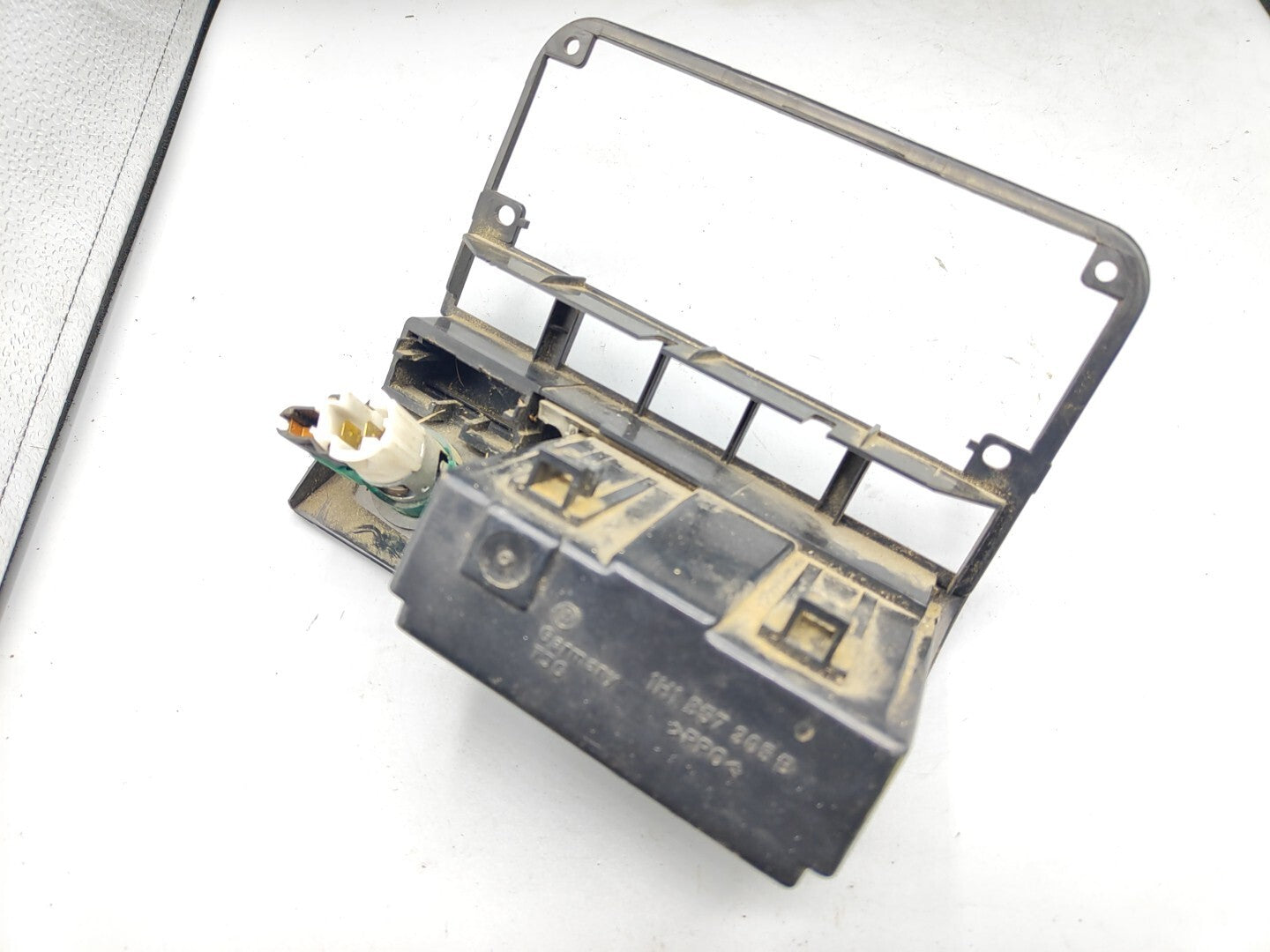 Volkswagen VW Golf MK3 1994 Front Dashboard Panel Ashtray 1H1857305B