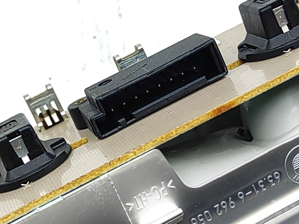 BMW 5 Series E61 530D 170kW 2006 Front Interior Seat Dome Light 6962058