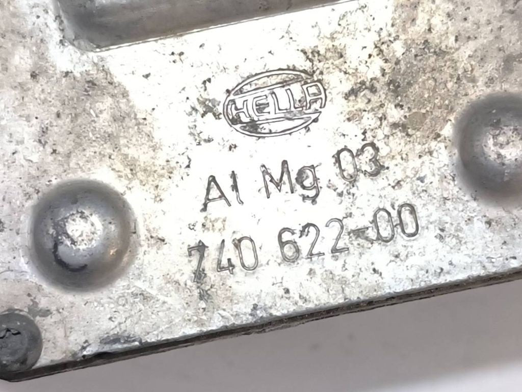 Mercedes-Benz E W211 2004 headlight ballast module igniter xenon 74062200