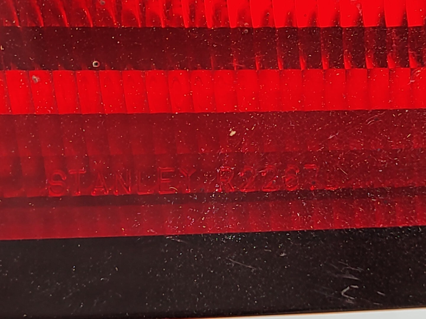 Mazda 626 Caravan 1999 LHD Rear Left Side Taillight Lamp Light R2267