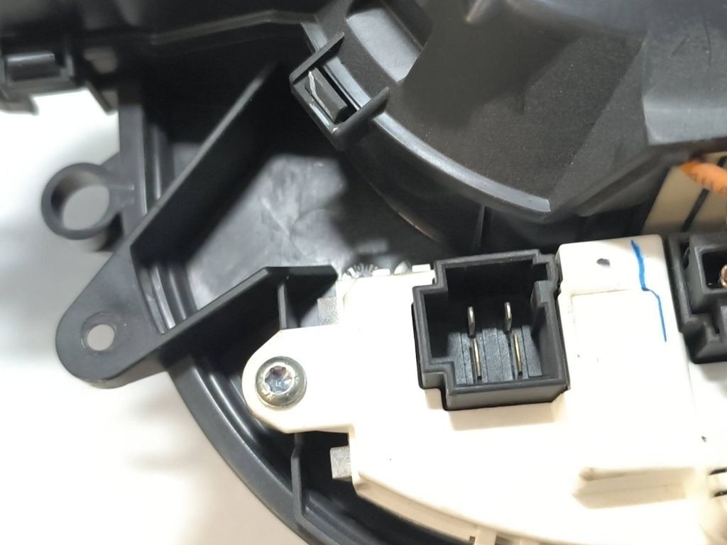 BMW 1 F20 F21 2014 RHD Heater blower fan motor T903543 