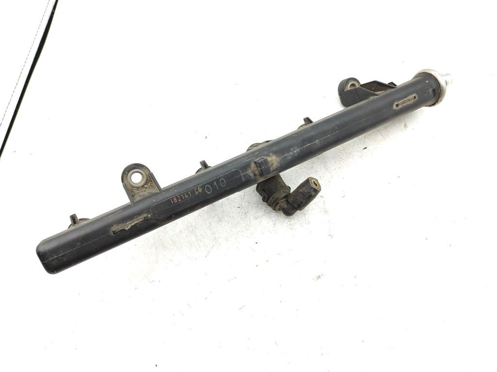 Alfa Romeo 156 2.0TS 114kW 2000 Engine fuel rail line pipe 0280151048 