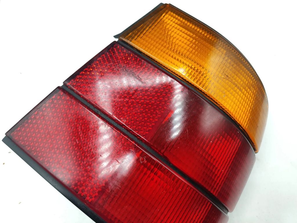 BMW 520 Series E34 1992 rear right side tail light lamp 1384010R 