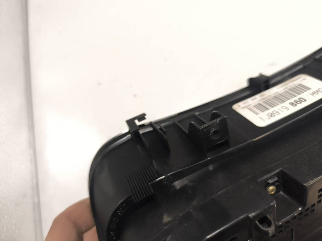 Volkswagen Golf IV 2000 Petrol speedometer instrument cluster 0263604001 