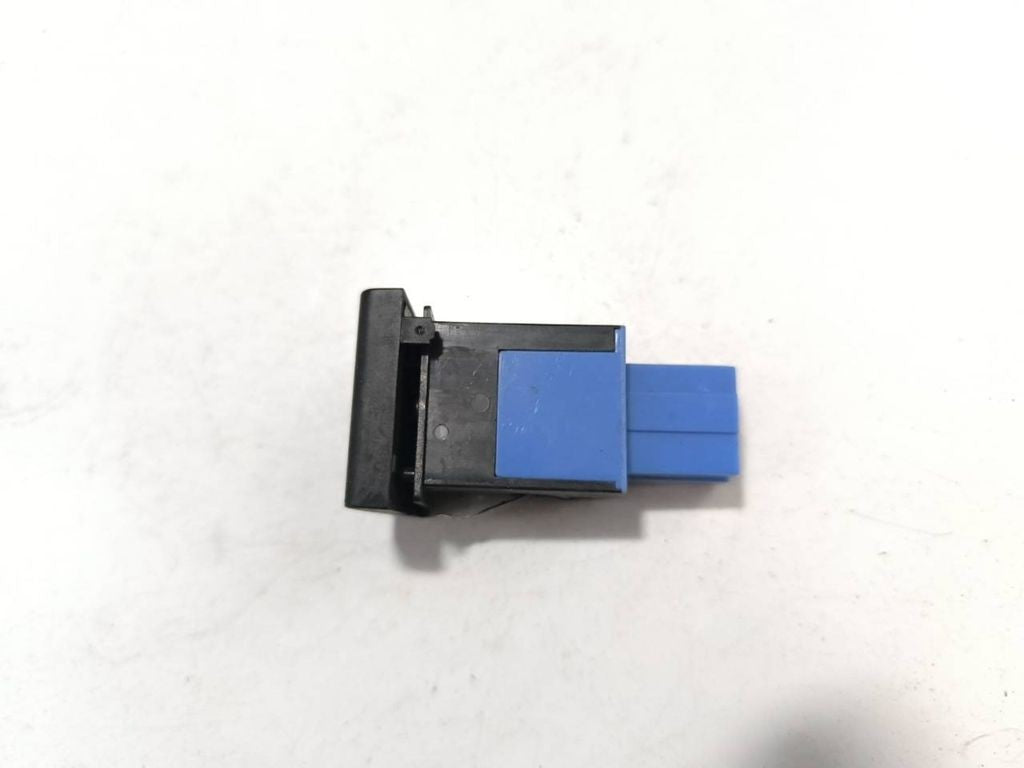 Audi A4 S4 B5 8D 2000 Fog light switch 8D0941563 