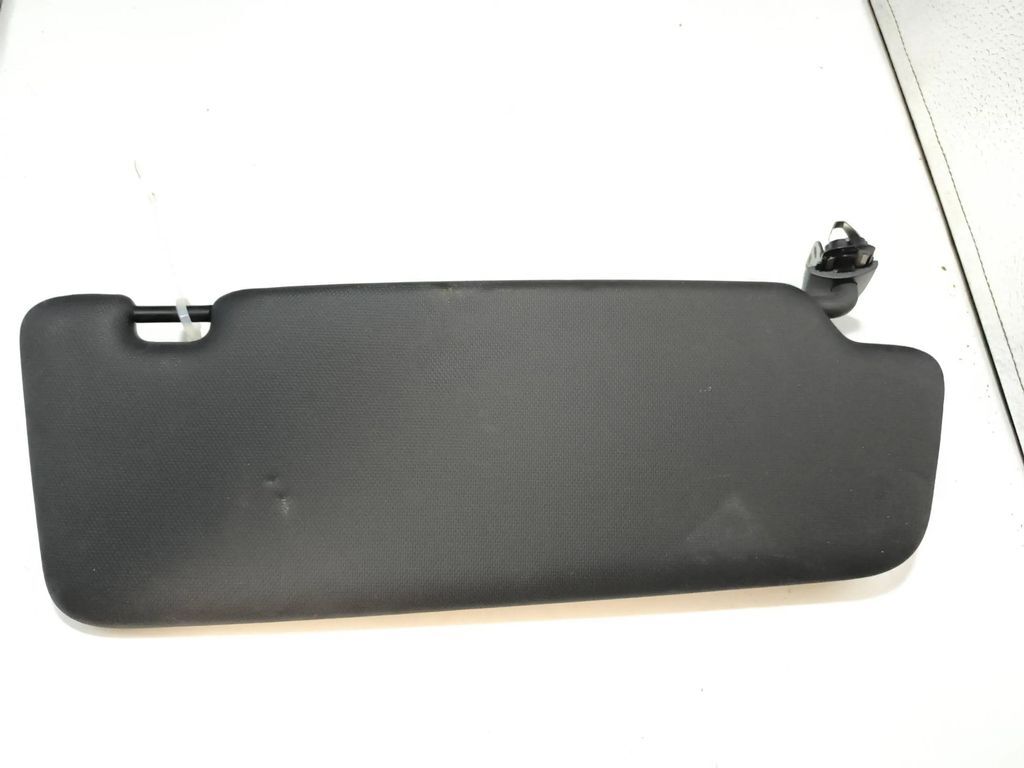 Audi Q3 8U 2.0TFSI 147kW 2017 Front sun visor cover 8U0857551H 