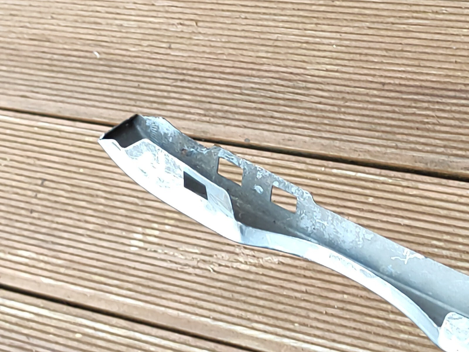 BMW 5 Series E34 1995 Front Bumper Upper Radiator Mesh Grill 1973825 51131973825