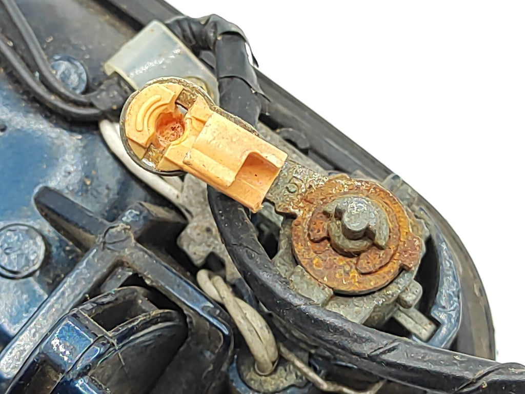 Mazda 626 1.8i 1999 LHD Front Left Side Exterior Door Handle Blue