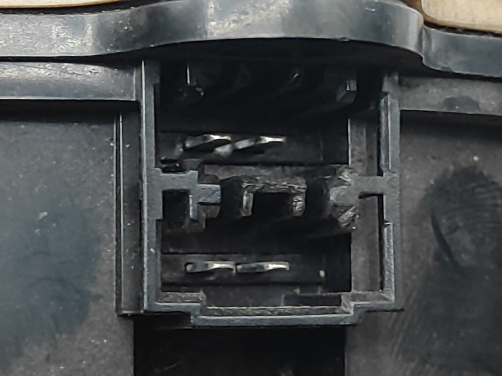 Audi A4 B6 1.8T Petrol Avant 2004 Door Audio Speaker 8E0035411