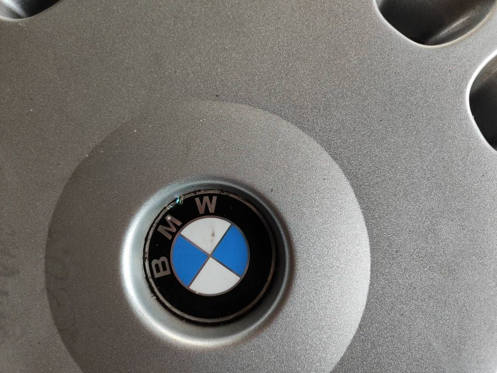 BMW 523 E39 1997 R15 wheel hub cap trim 36131093324 