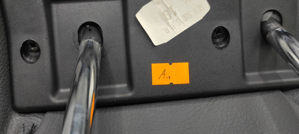 Alfa Romeo GT 1.9JTD 110kW Diesel 2005 Rear Interior Seat Headrest Black Leather