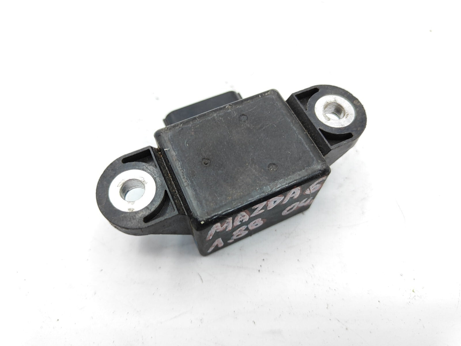 Mazda 6 2.0D 100kW 2003 ESP Sensor Module GJ6E437Y1