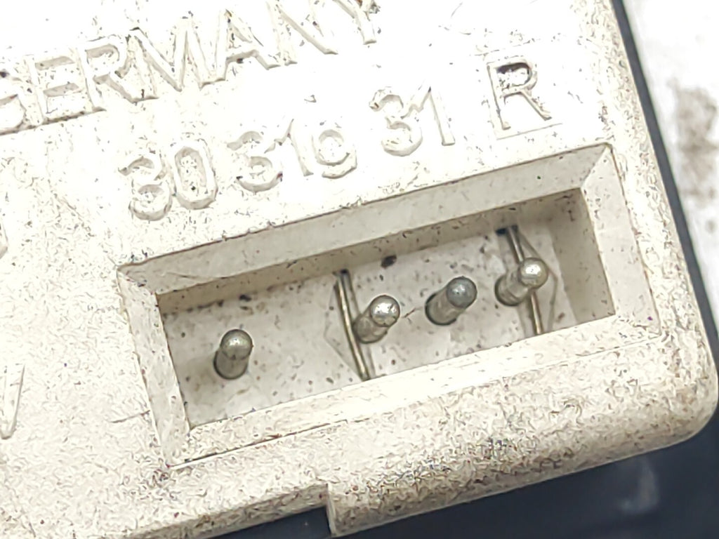 BMW 3 Series E30 318i Front Dash Panel Digital Clock Unit 1367683