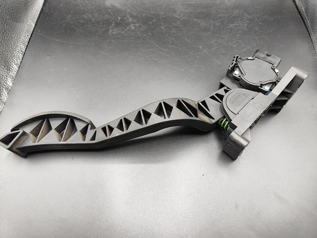 Alfa Romeo 147 GT 1.9JTD 16V 2004 LHD Throttle Gas Pedal 0281002380 46755863